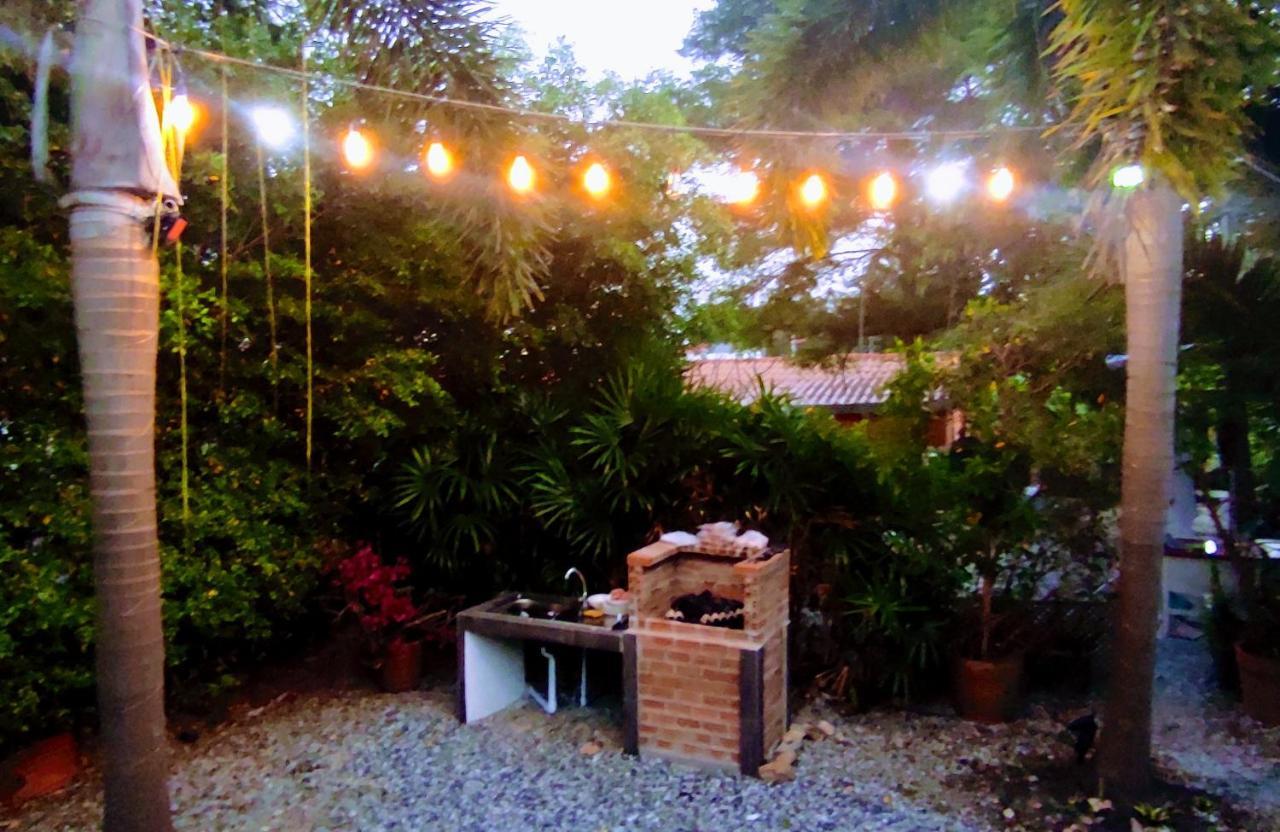 Daisy'S 2 Bedroom Family Home For Up To 5 Guests With Garden & Bbq Ко-Самед Экстерьер фото